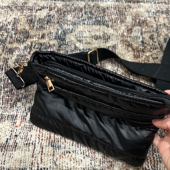 Source Unknown Quilted Black Crossbody Bag - Picture 3 of 5